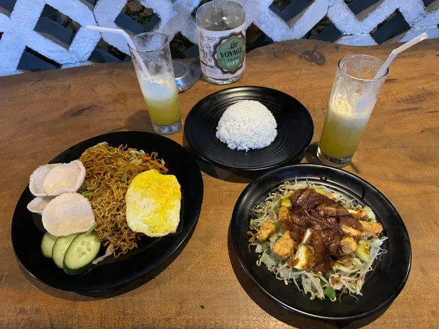 Warung Camole