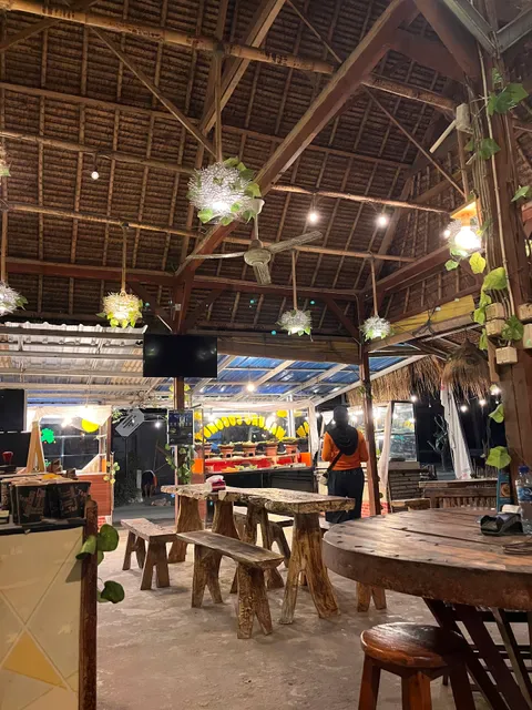 Warung Coconut