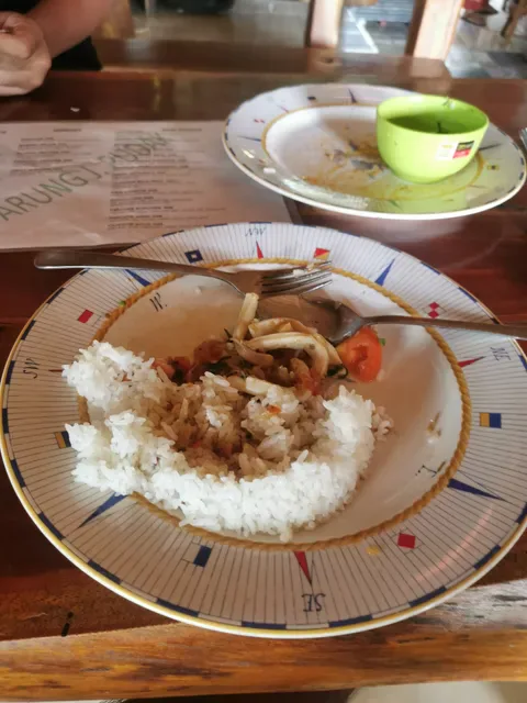 Warung J. Pudak