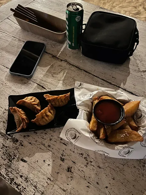 Warung PACIFIC