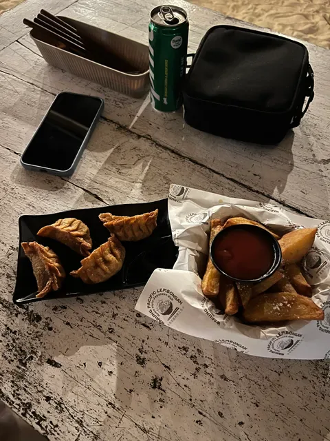Warung PACIFIC