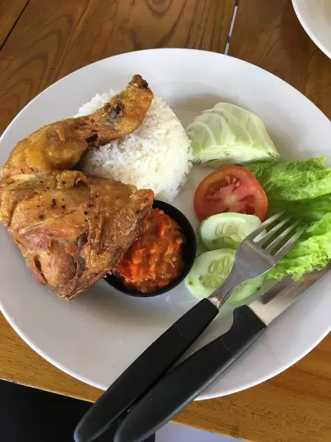 Warung Salt & pepper