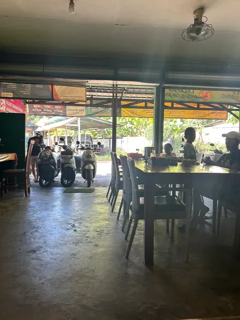 Warung Sate Madura Lembongan