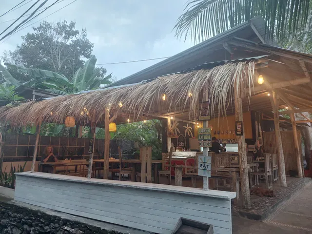 Warung Ten Poh Lembongan (open)