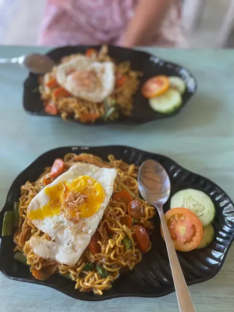 Warung Ten Poh Lembongan (open)