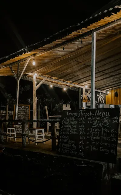 Warung Ten Poh Lembongan (open)