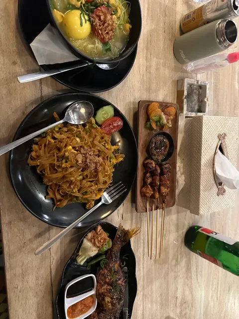 Warung Ten Poh Lembongan (open)