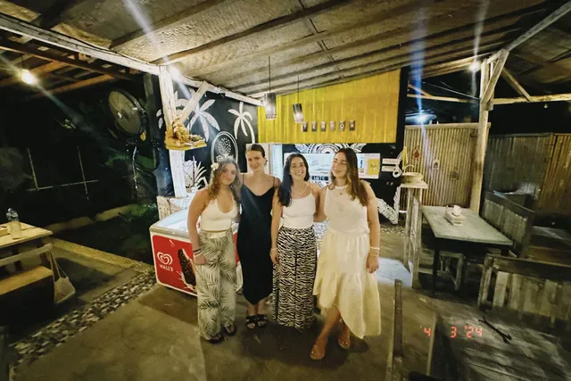 Warung Ten Poh Lembongan (open)