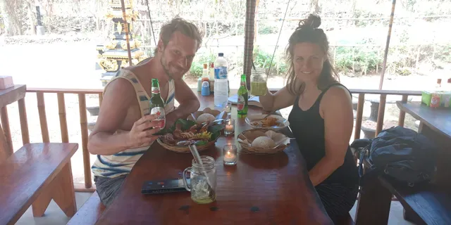 Warung Tu Pande
