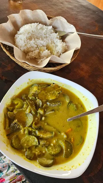 Warung Tu Pande