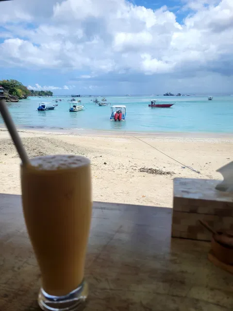 Whitecorner coffeeshop