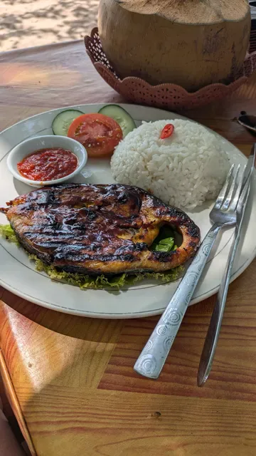 Wr. Makan RESTU