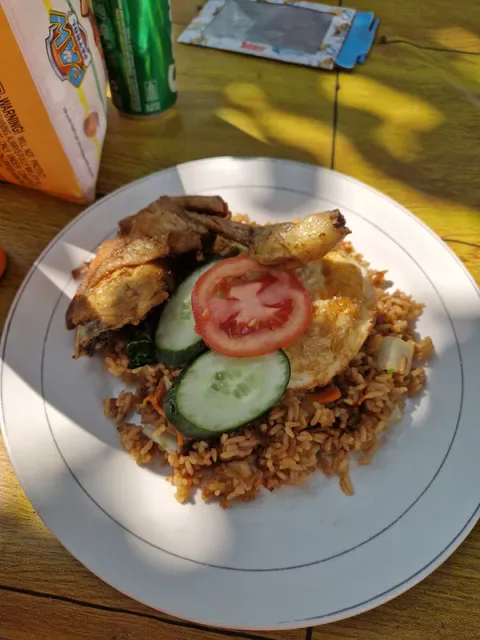 Wr. Makan RESTU