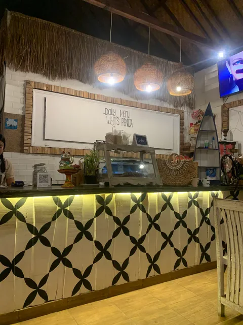 Wyn's Penida Cafe