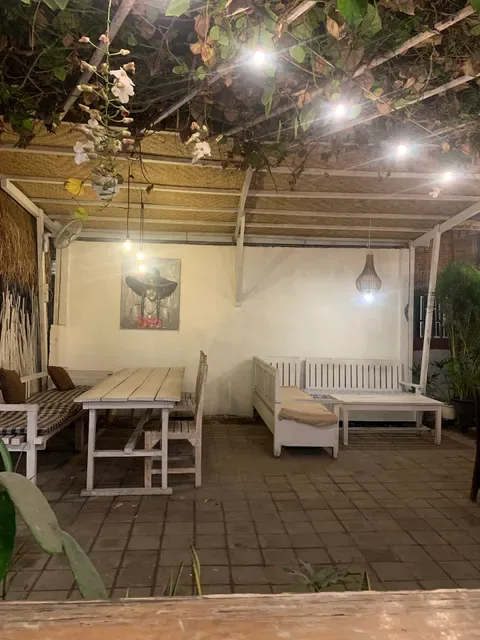 Wyn's Penida Cafe