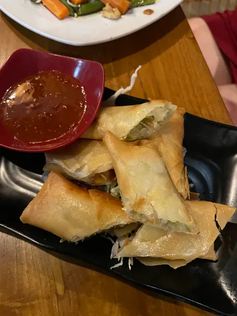 YUYU RESTO CENINGAN