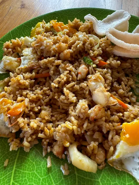 YUYU RESTO CENINGAN