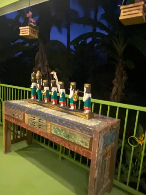 Akar Cafe & Restaurant