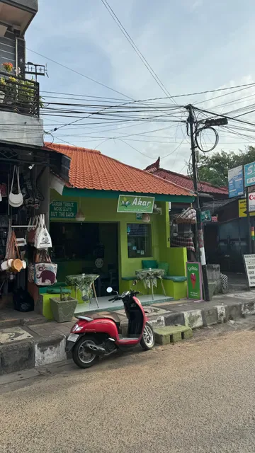 Akar Cafe & Restaurant