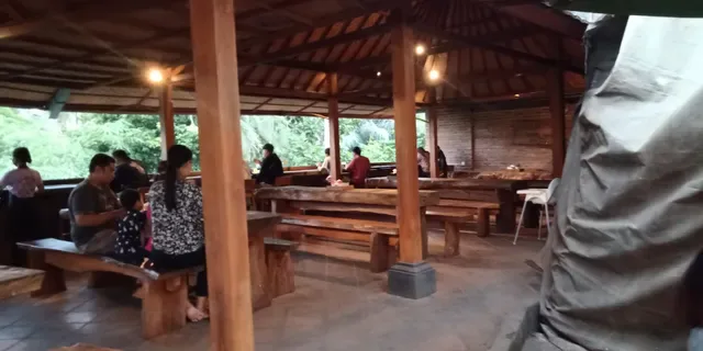 Babi Guling Depot Betty