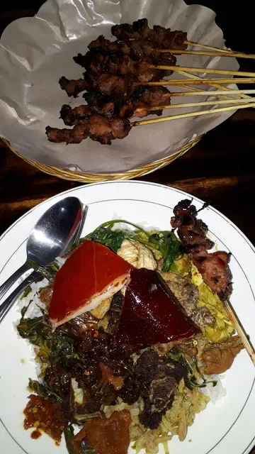 Babi Guling Sari Kembar 99