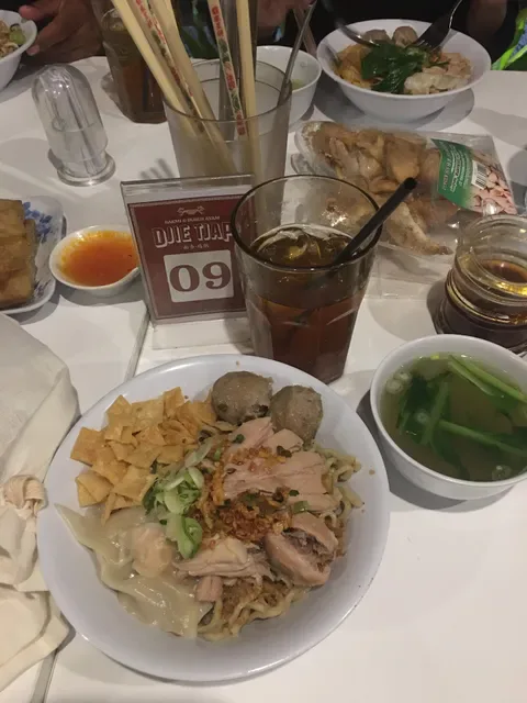 Bakmi & Bubur Ayam Djie Tjap