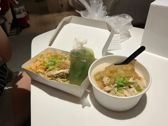 Bakmi & Bubur Ayam Djie Tjap
