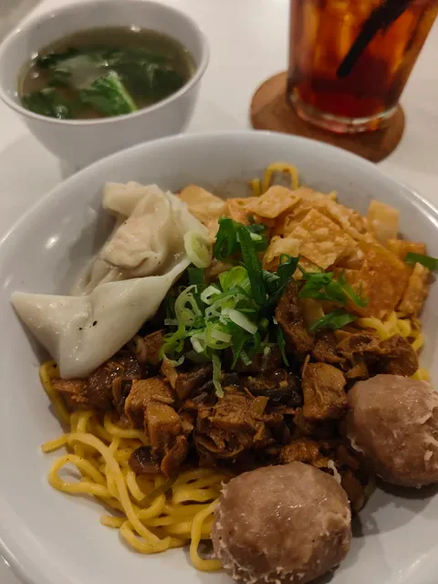 Bakmi & Bubur Ayam Djie Tjap