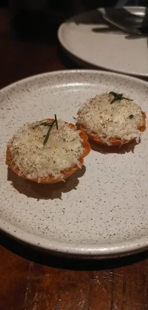 Bar Vera Bistro & Wine Bar