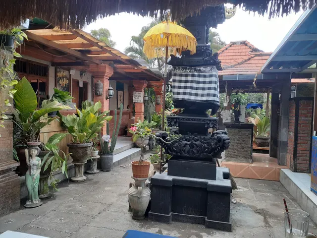 Barclona Lovina Bar & Restaurant
