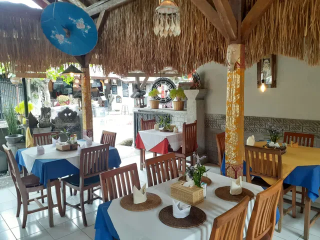 Barclona Lovina Bar & Restaurant