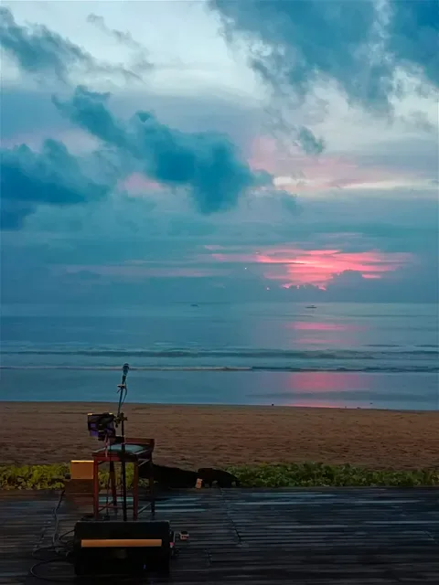 Beach Bar - Alila Seminyak