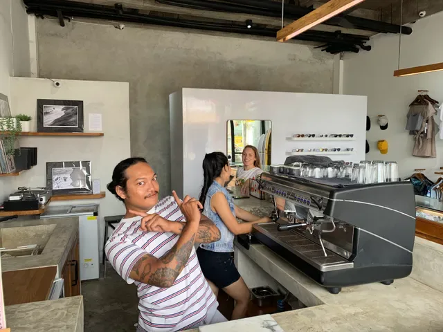 BGS Bali Canggu - Coffee Bar & Surf Shop