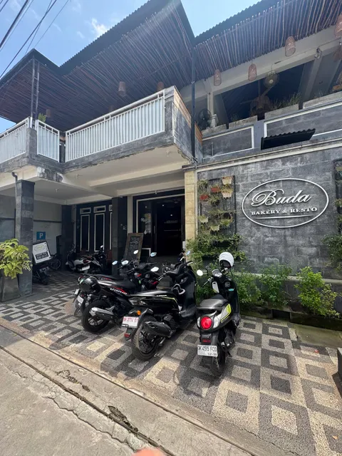 Buda Bakery & Resto