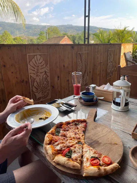 Buda Bakery & Resto