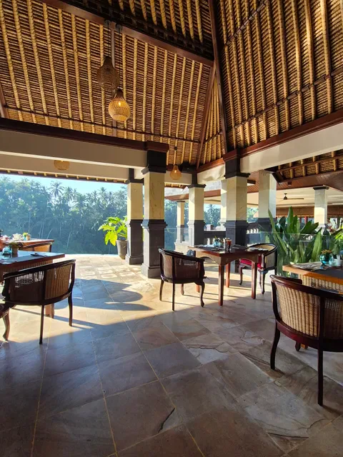 CasCades Restaurant