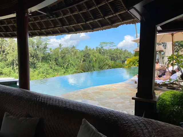 CasCades Restaurant