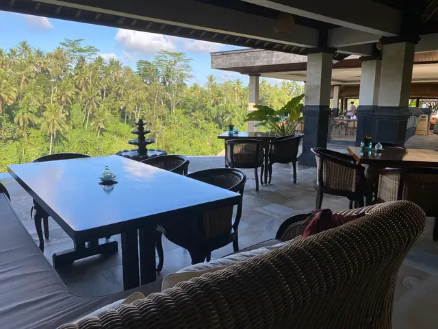 CasCades Restaurant
