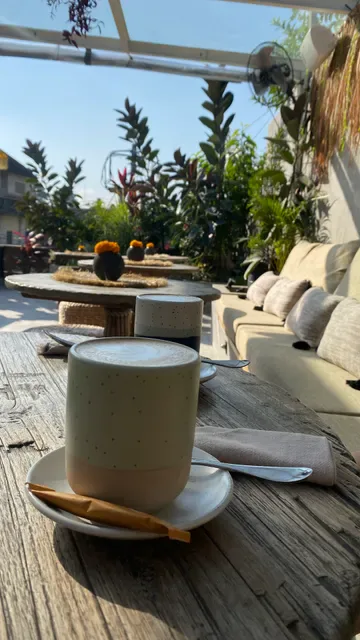 CEREMONIA UBUD Rooftop Bar Tapas & Restaurant