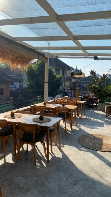 CEREMONIA UBUD Rooftop Bar Tapas & Restaurant