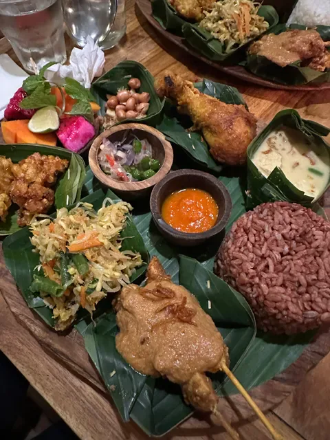 Compound Warung