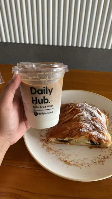 Daily Hub - Cafe & Co Work
