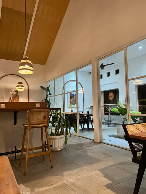 Den~O Coffee & Eatery, Ubud