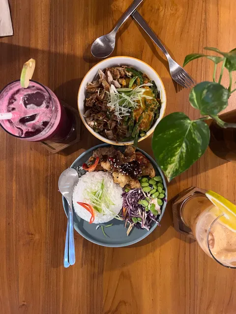 Den~O Coffee & Eatery, Ubud