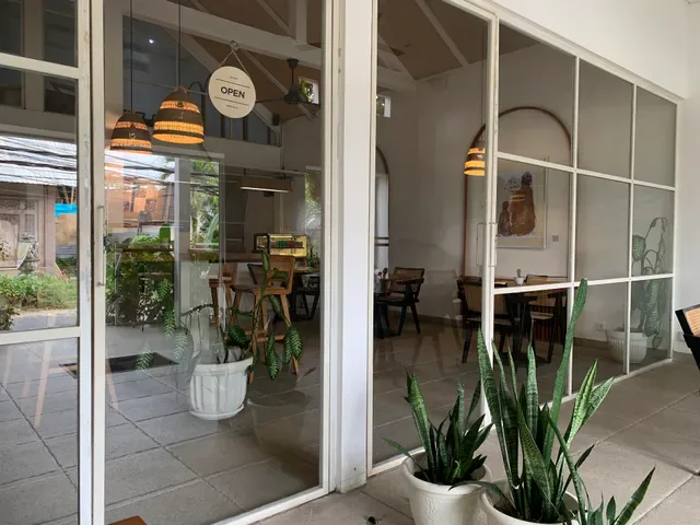 Den~O Coffee & Eatery, Ubud