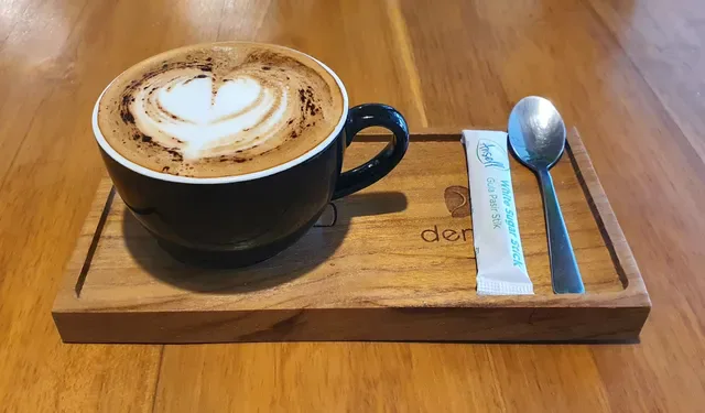 Den~O Coffee & Eatery, Ubud