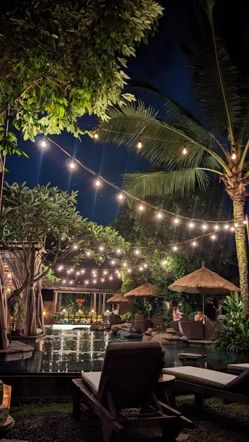 Folk Pool & Gardens