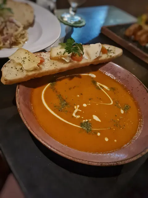 Fuzion Cafe