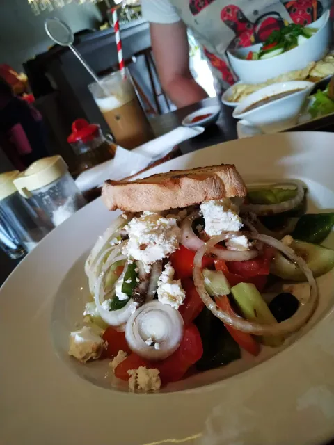 Fuzion Cafe