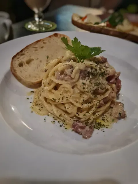 Fuzion Cafe